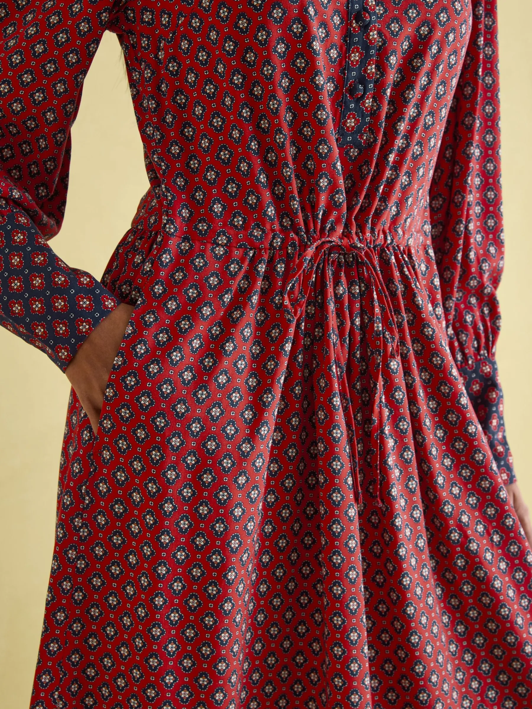 Aster Red and Navy Tie Waist Midi Dress<Joules Outlet