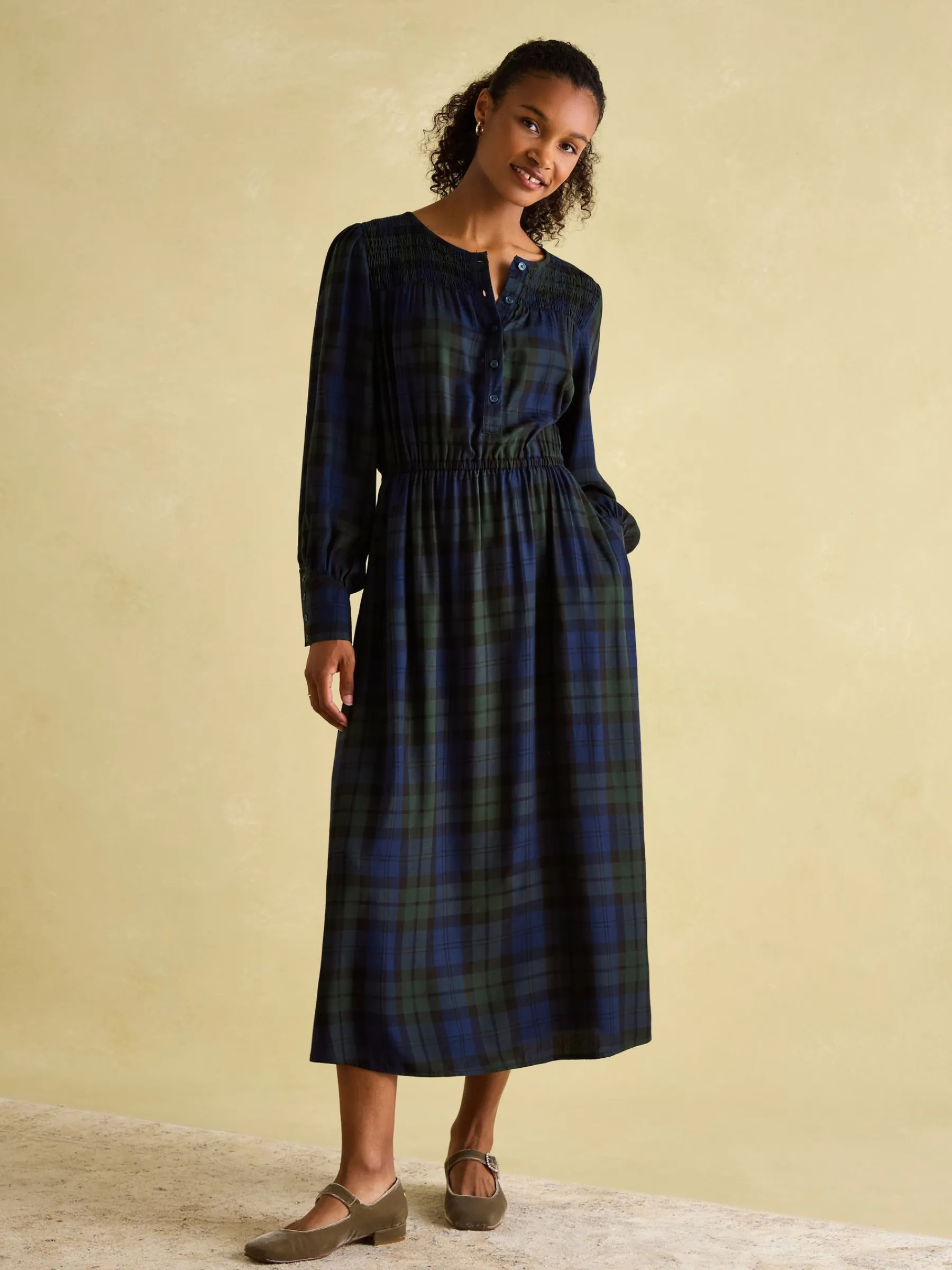 Felicity Smocked Midi Dress<Joules