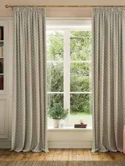Floral Foulard Set of 2 Green & Cream Blackout Pencil Pleat Curtains<Joules Outlet