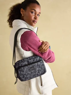 Marlow Cross Body Bag<Joules