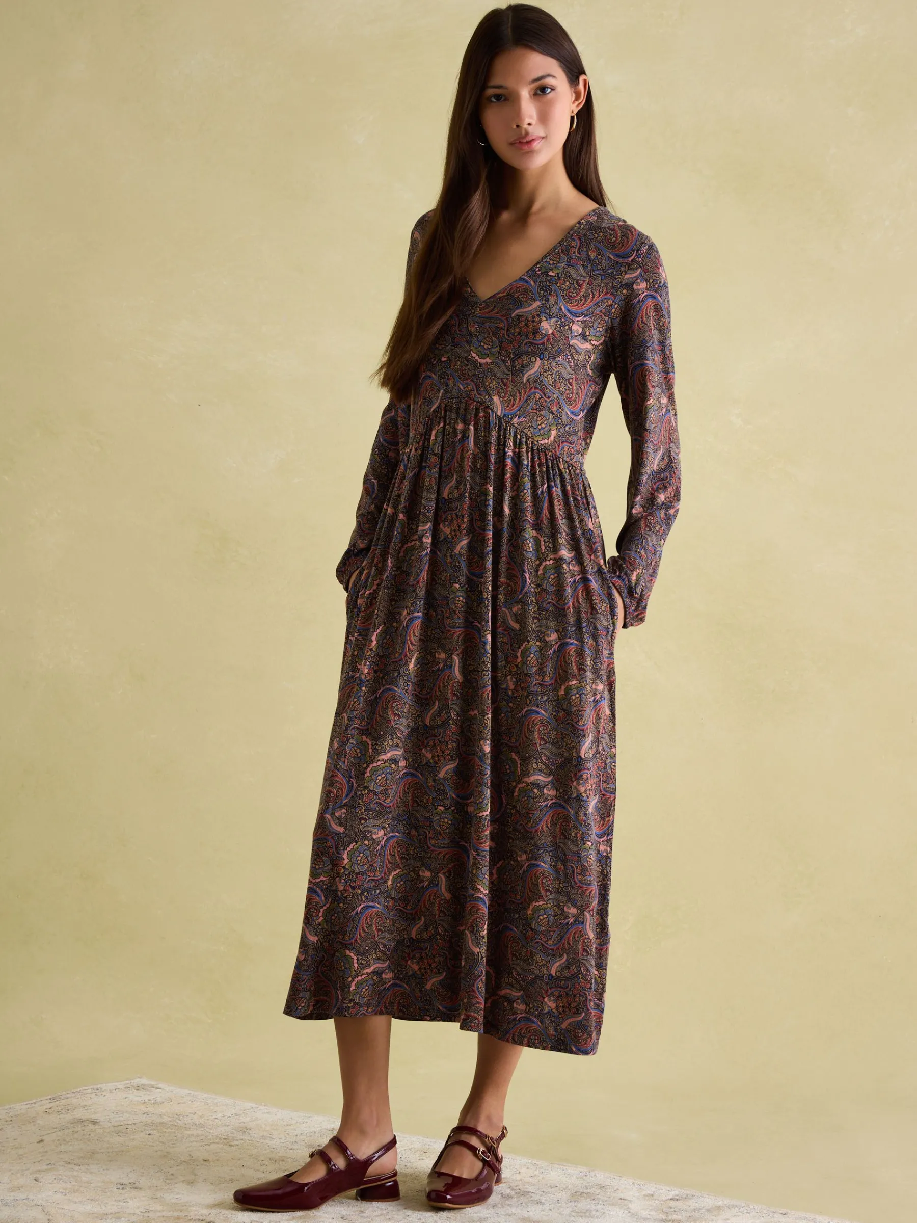 Nia Long Sleeve Midaxi Dress<Joules