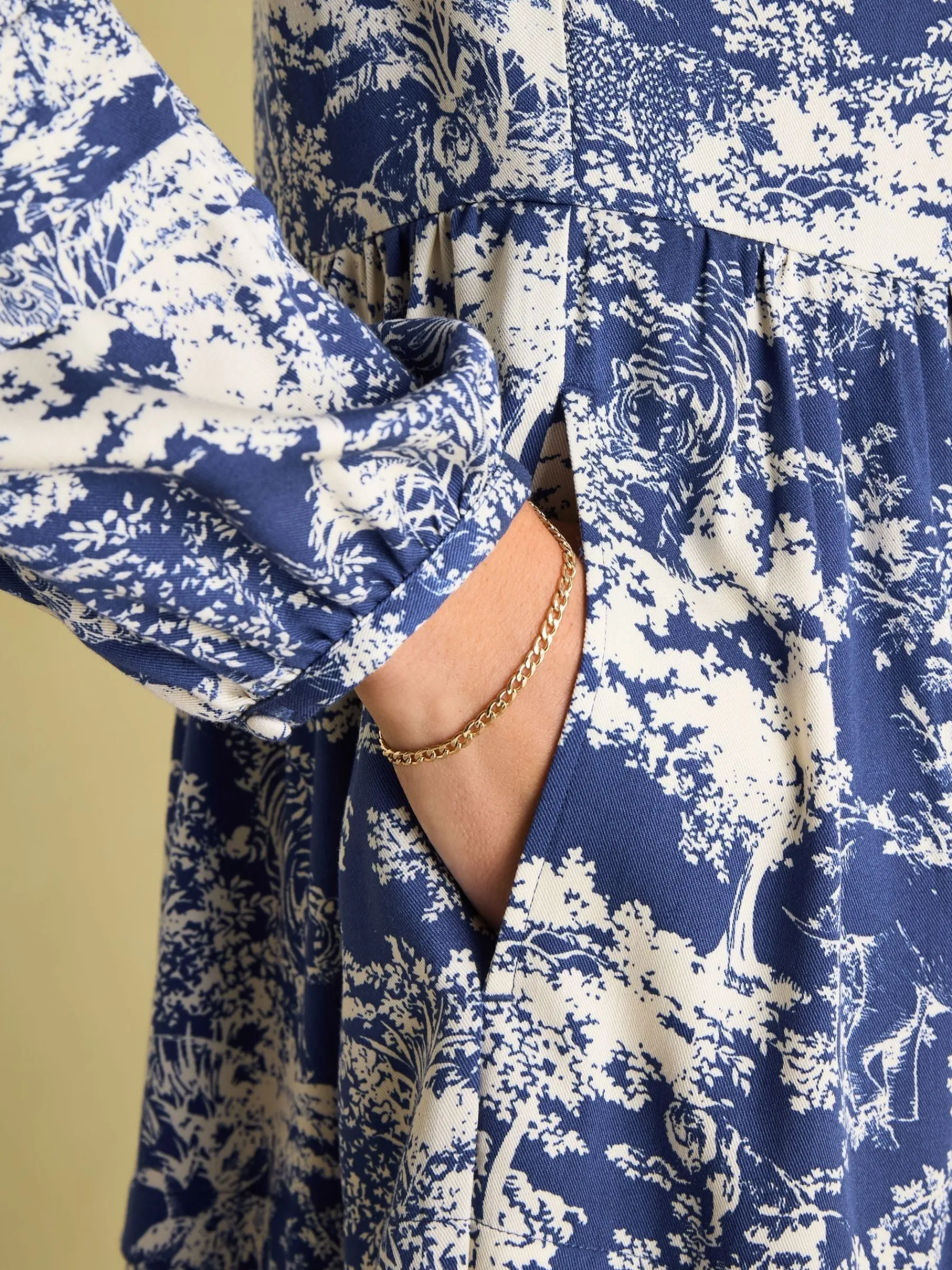 Petunia Frill Neck Dress<Joules Best