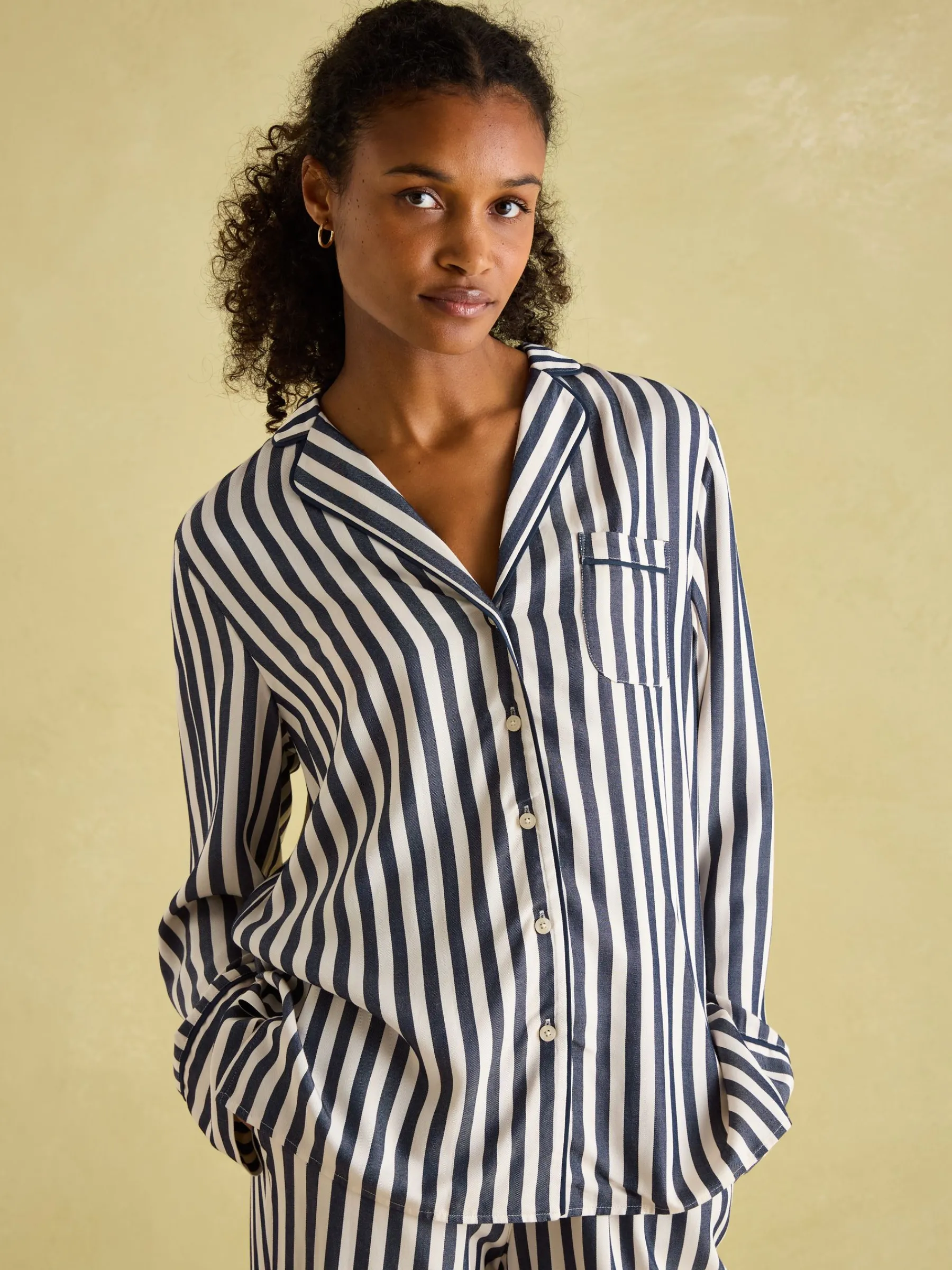 Alma Navy & White Striped Pyjama Set<Joules Clearance