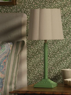 Buscot Square Base Table Lamp<Joules Online