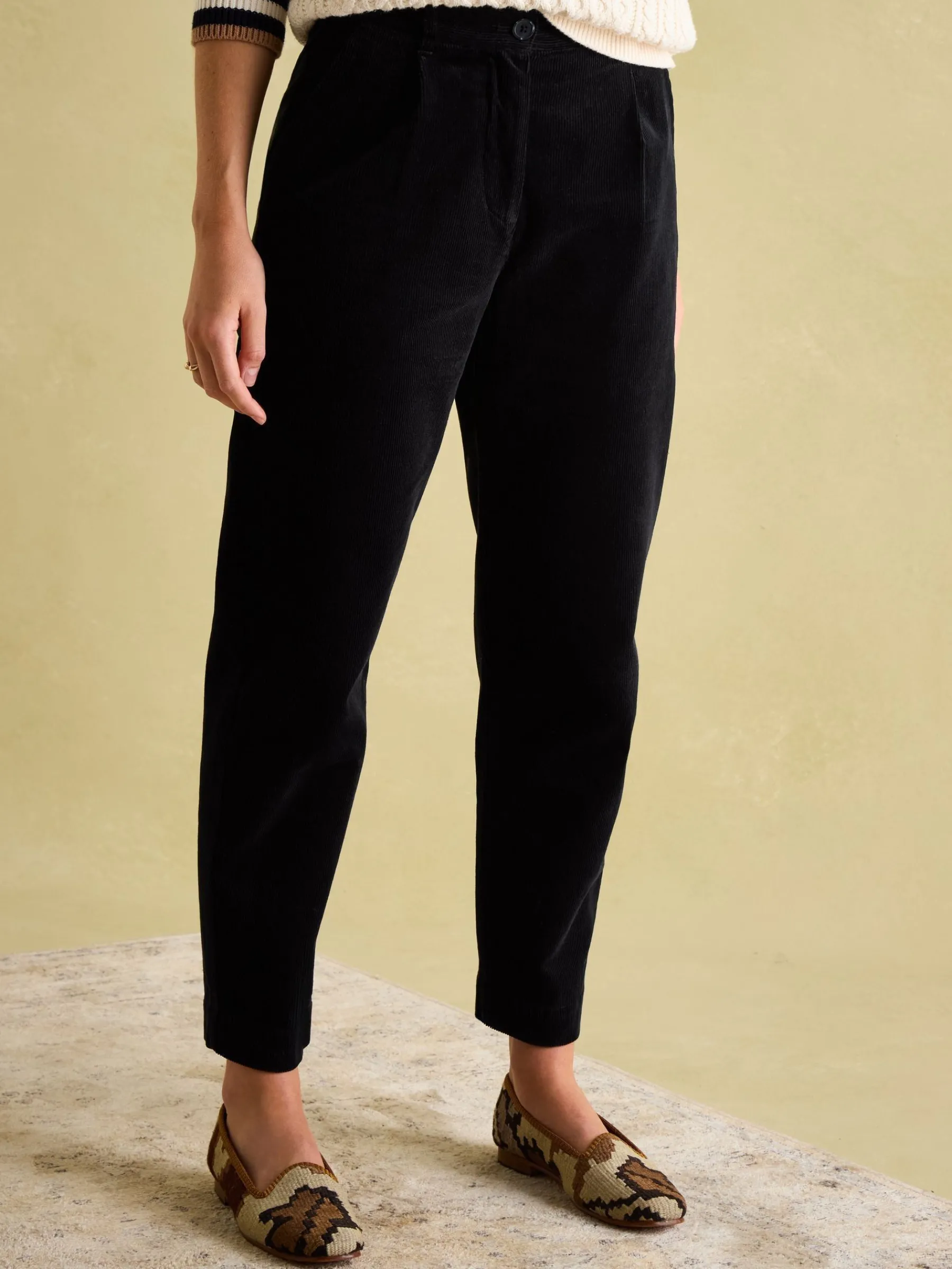 Calla Corduroy Tapered Trousers<Joules New
