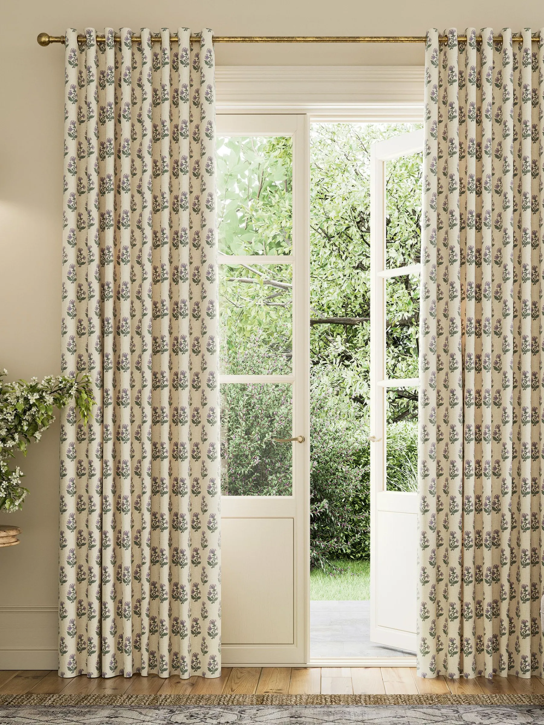 Chamomile Set of 2 Blackout Eyelet Curtains<Joules Hot