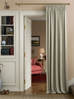 Floral Foulard Set of 2 Green & Cream Blackout Pencil Pleat Curtains<Joules Outlet