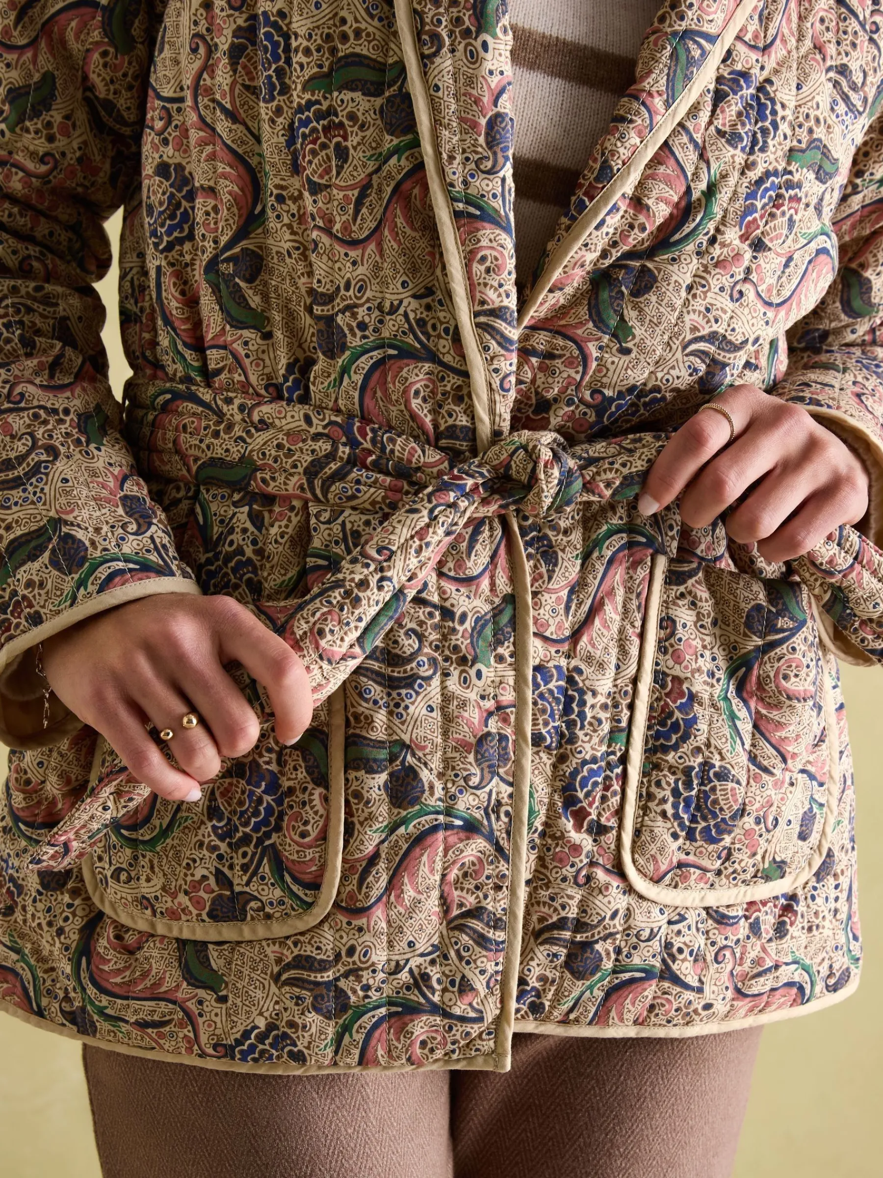 Floral Paisley Cotton Quilted Jacket With Belt<Joules Outlet
