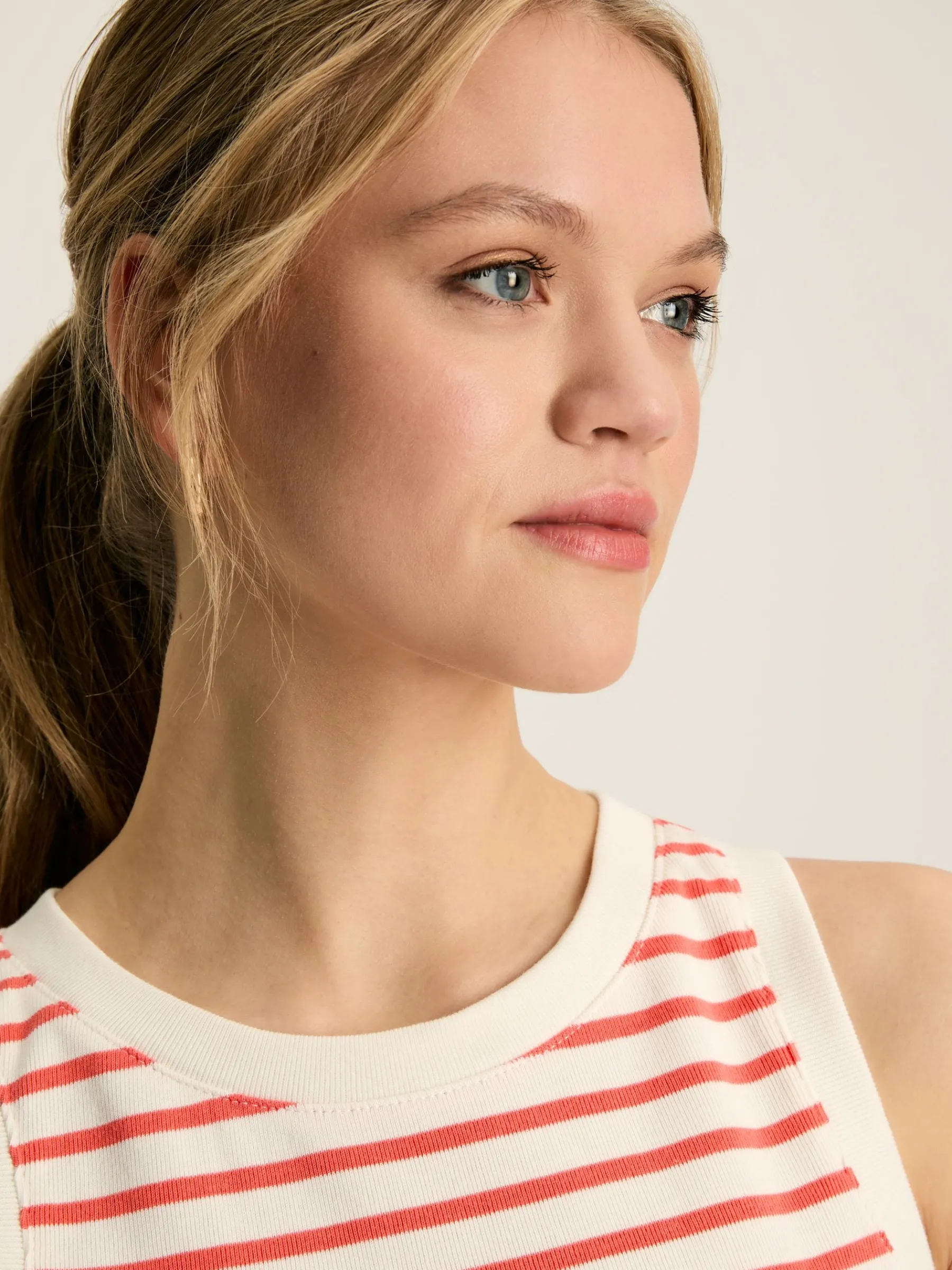 Harbour Cream & Coral Striped Jersey Vest<Joules Outlet