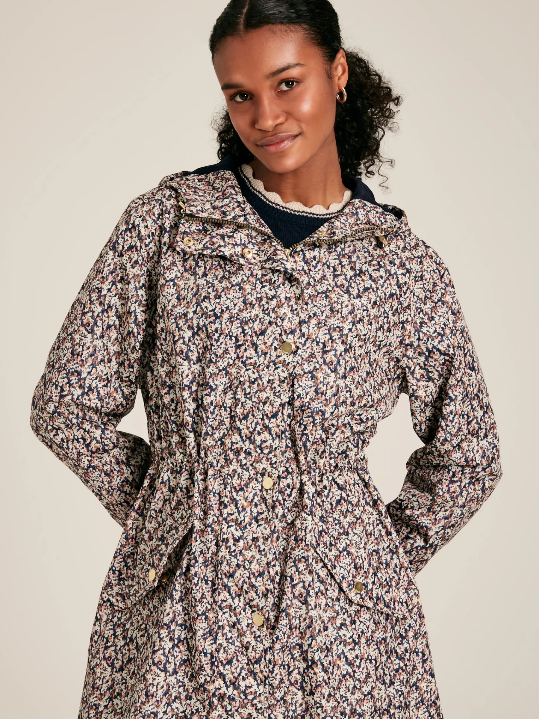 Holkham Ditsy Floral Waterproof Packable Raincoat With Hood<Joules