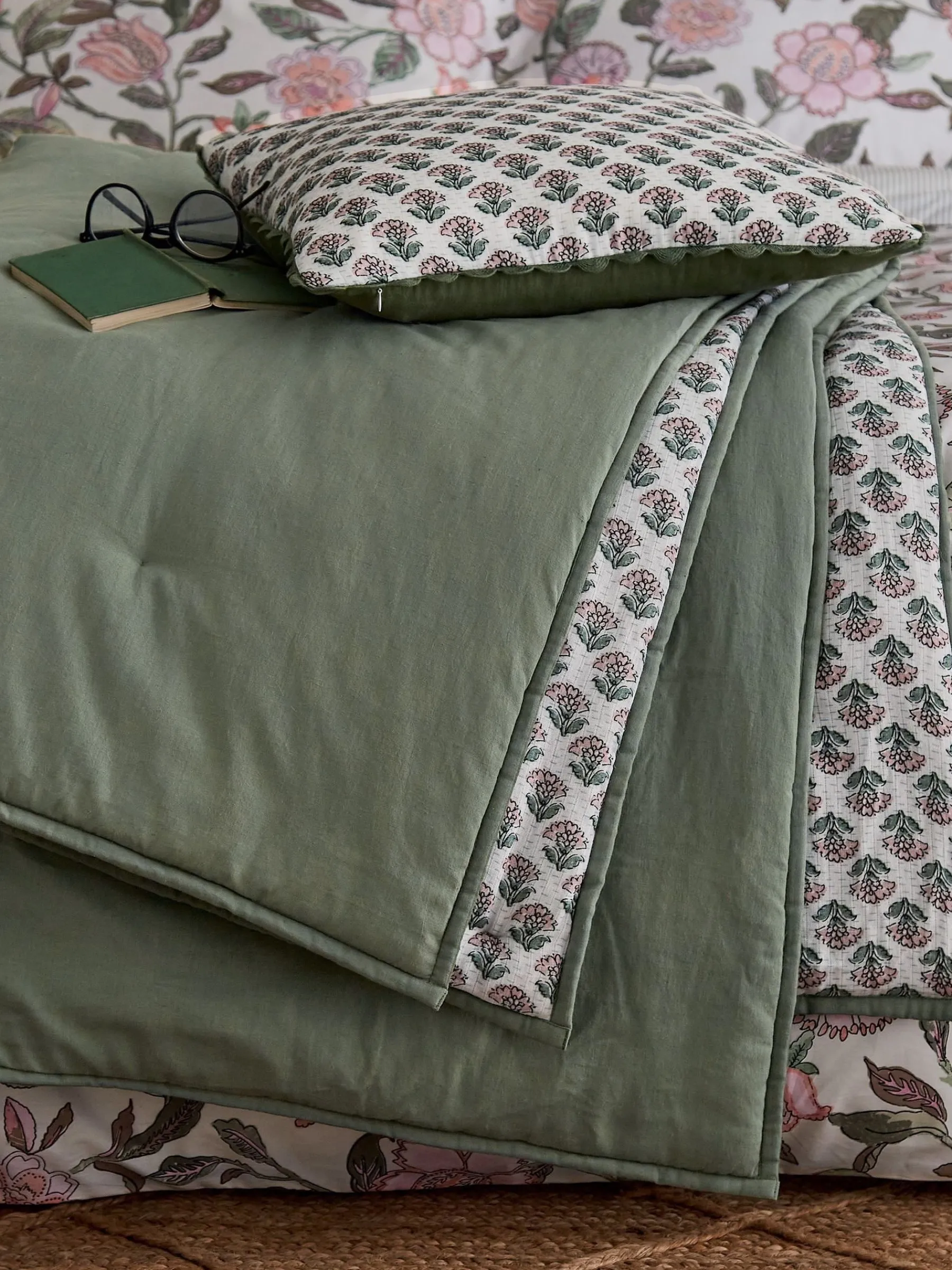 Indienne 100% Cotton Printed Cushion<Joules New