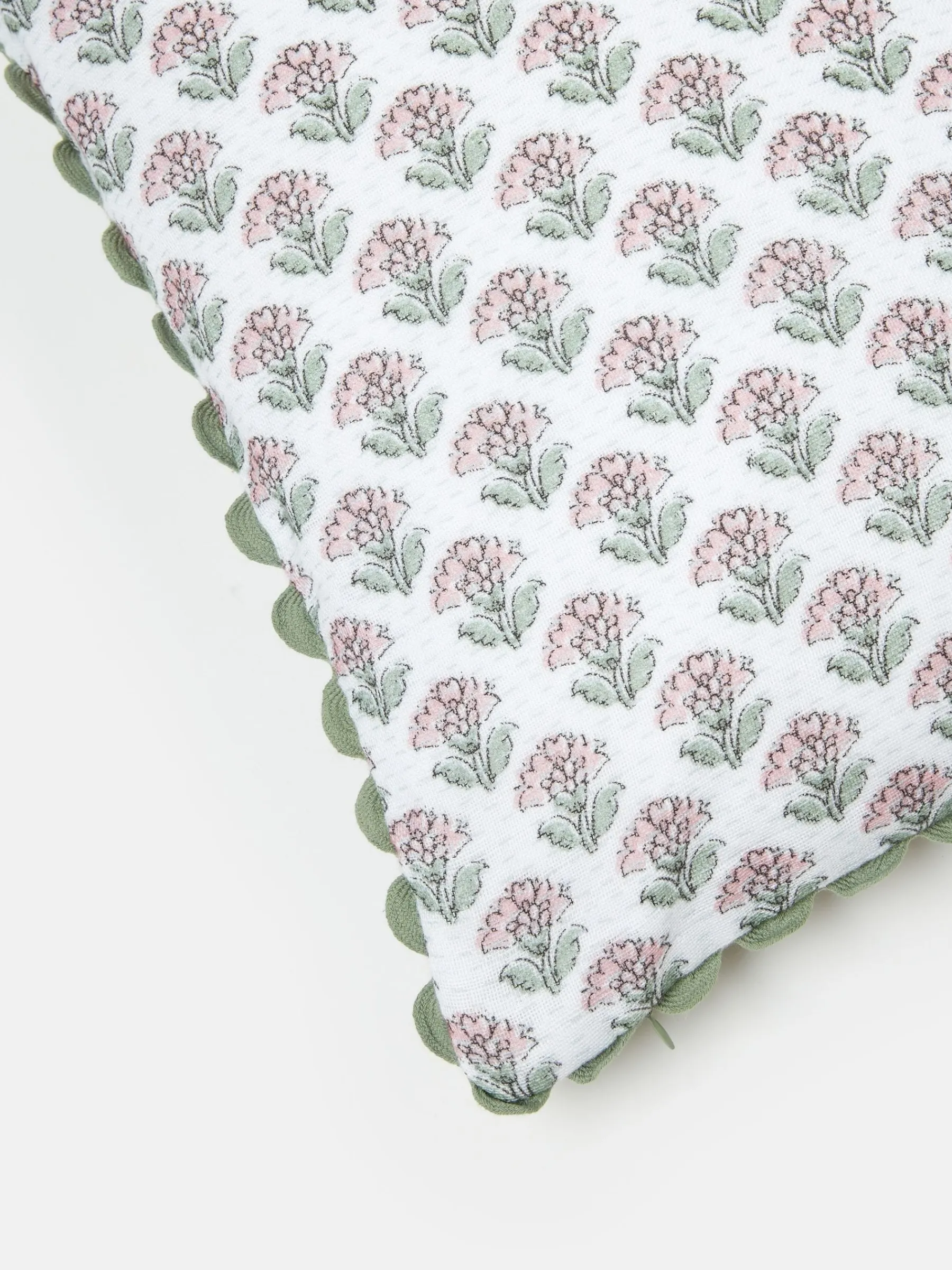 Indienne 100% Cotton Printed Cushion<Joules New