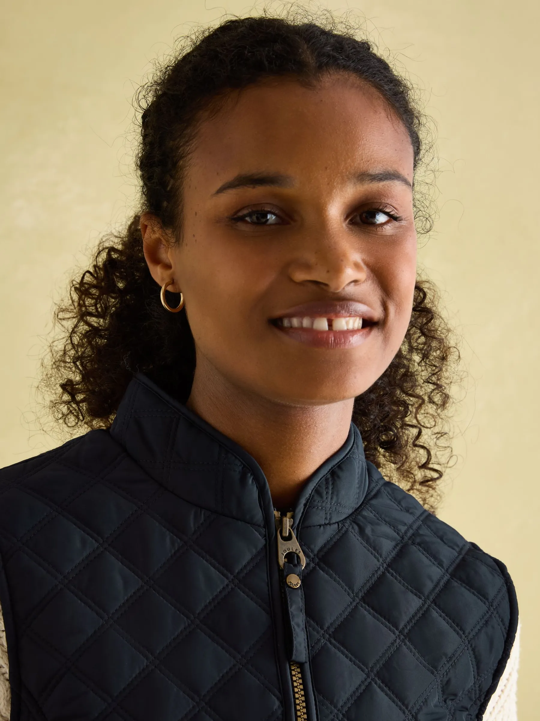 Minx Navy Blue Showerproof Diamond Quilted Gilet<Joules