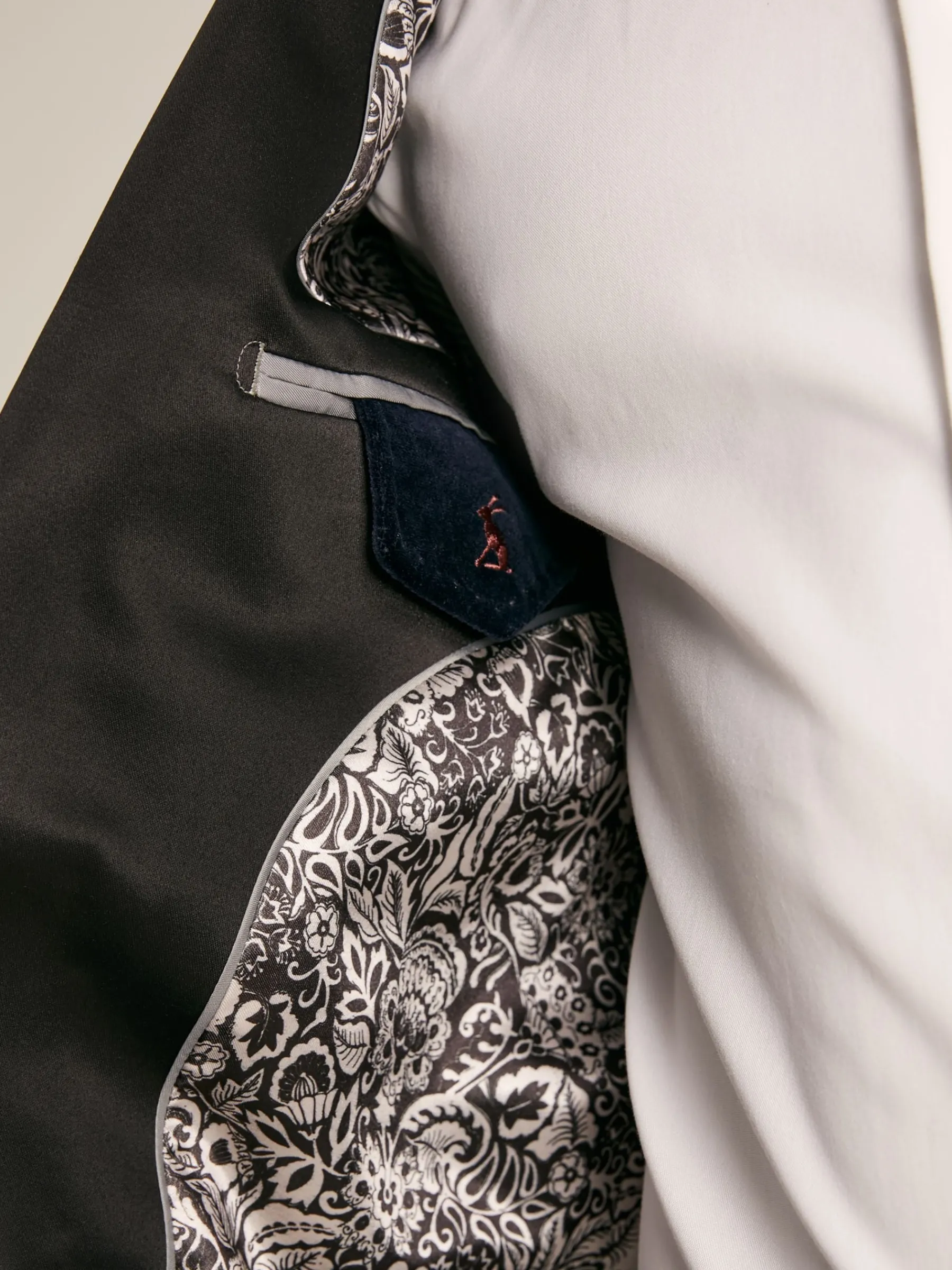 Slim Fit Velvet Blazer<Joules Hot
