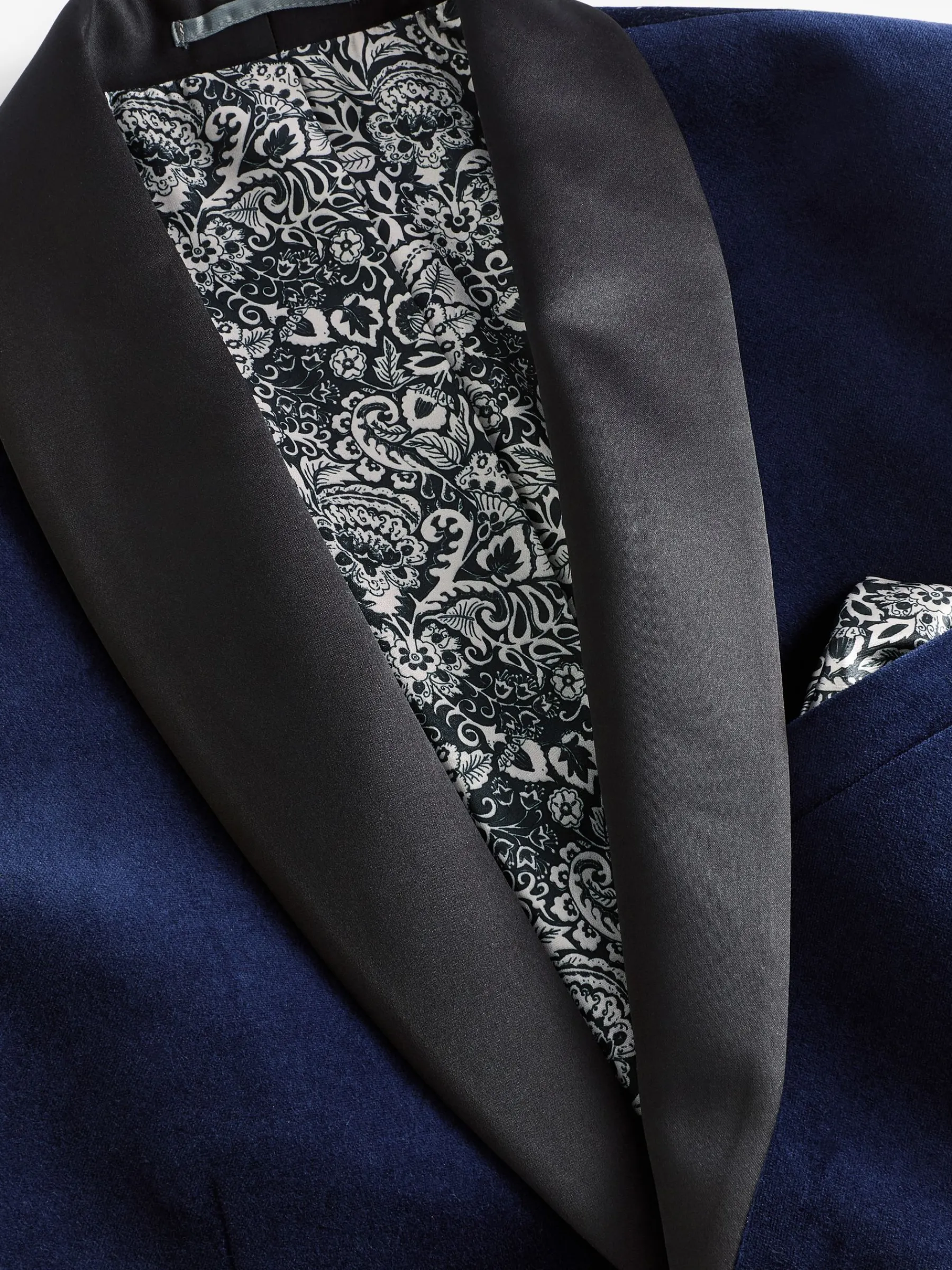 Slim Fit Velvet Blazer<Joules Hot