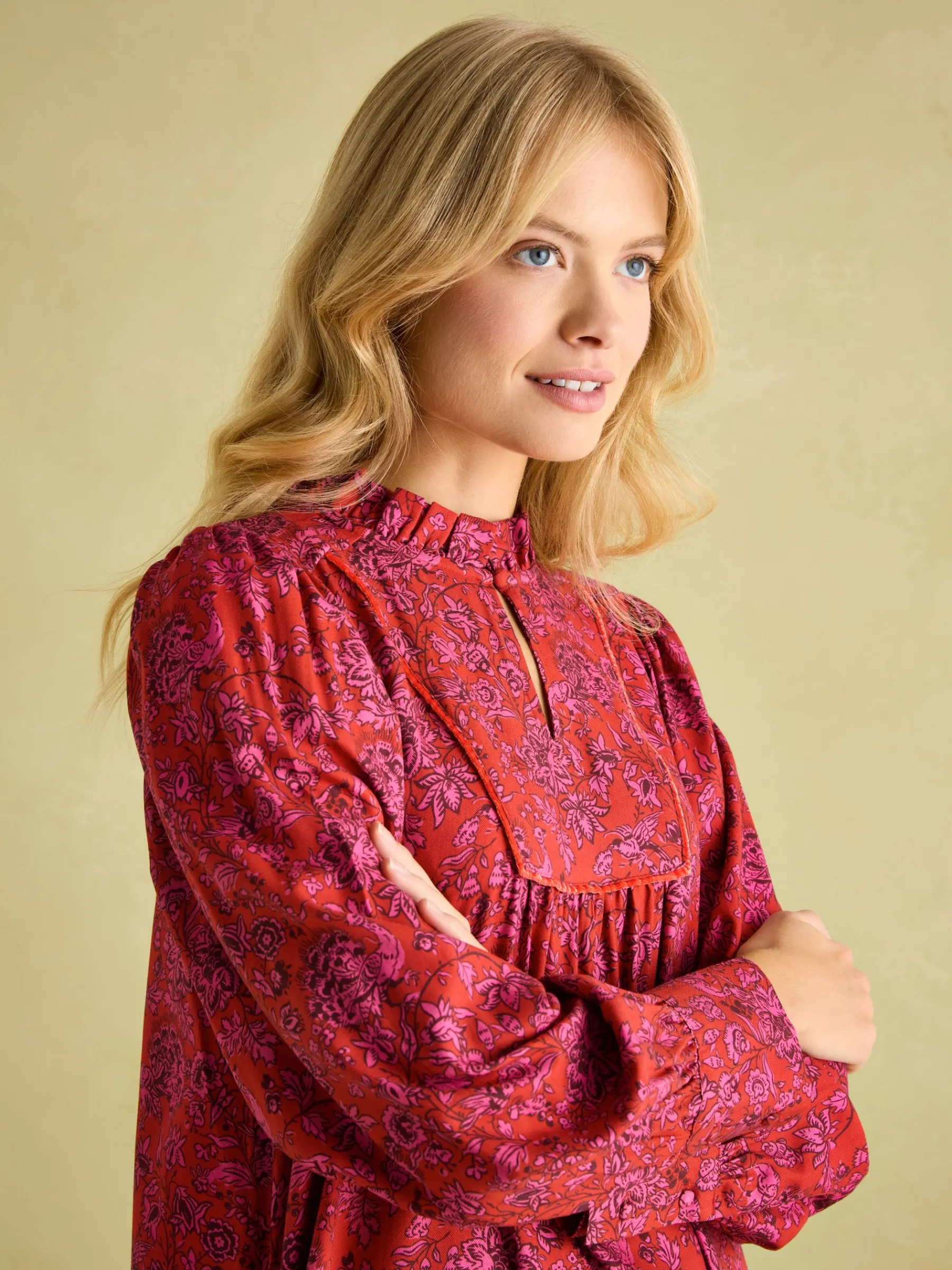 Rosette Red Floral Printed Dress with Pie Crust Neck<Joules