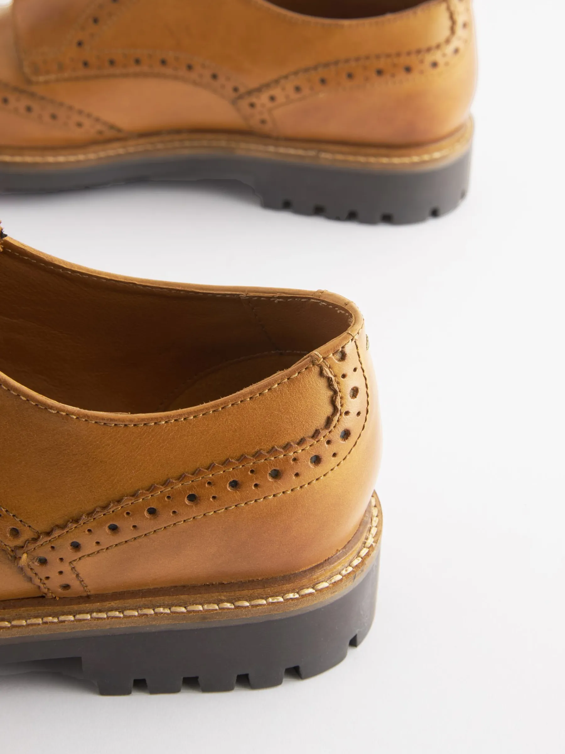 Tan Leather Cleated Brogues<Joules New