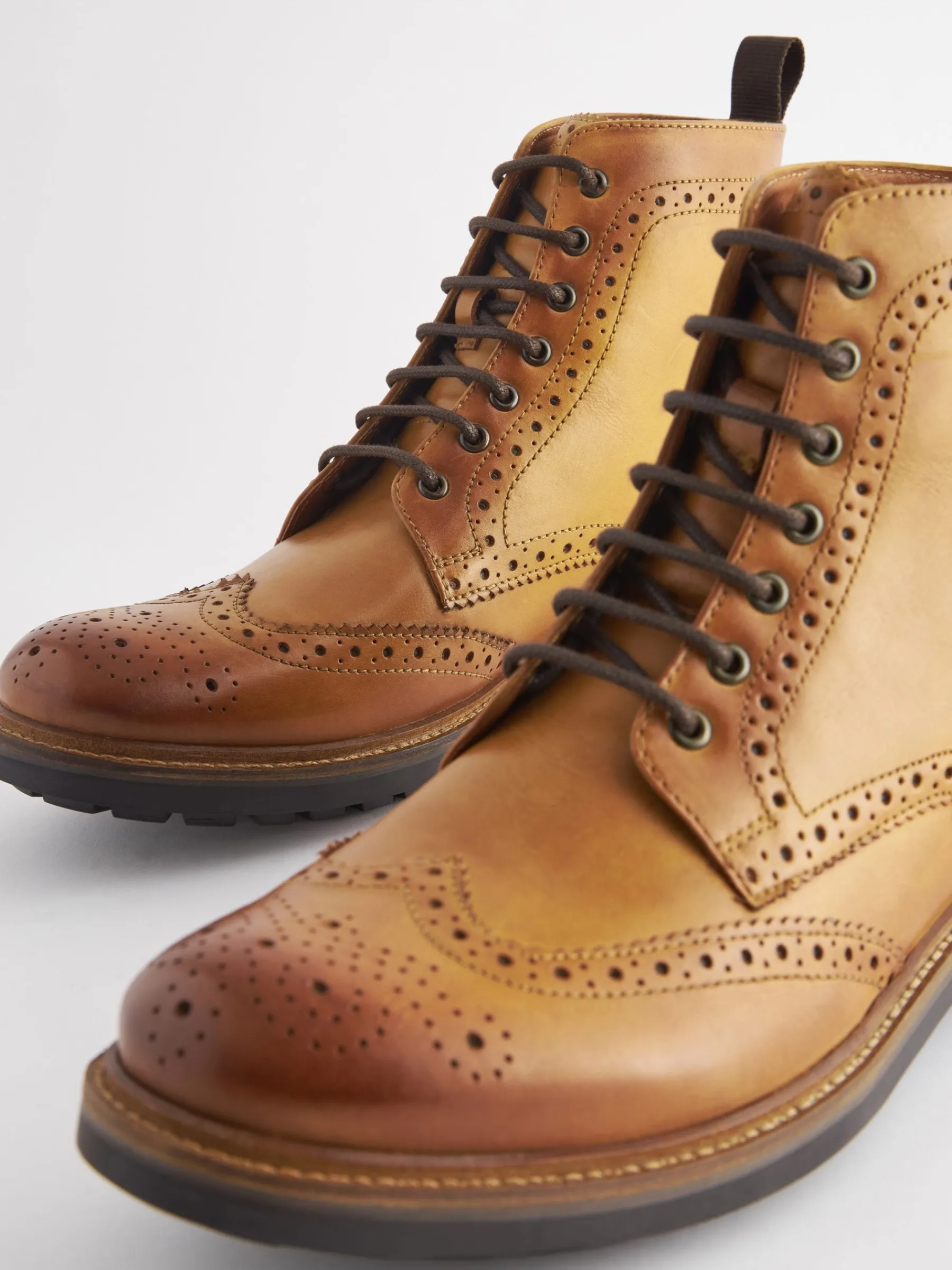 Tan Leather Cleated Brogue Boots<Joules Best